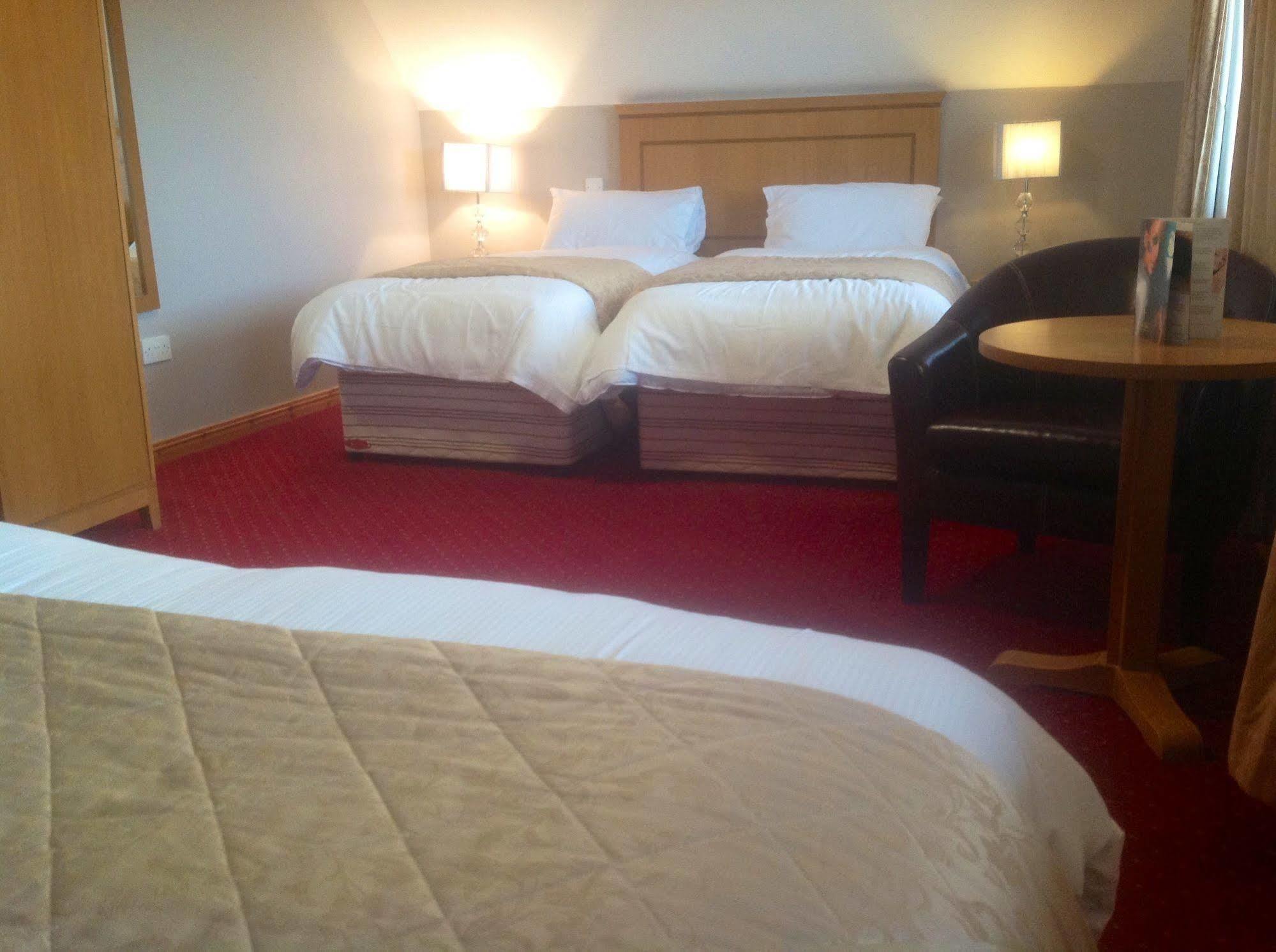 Airport View Hotel And Secret Spa 3* Lusk