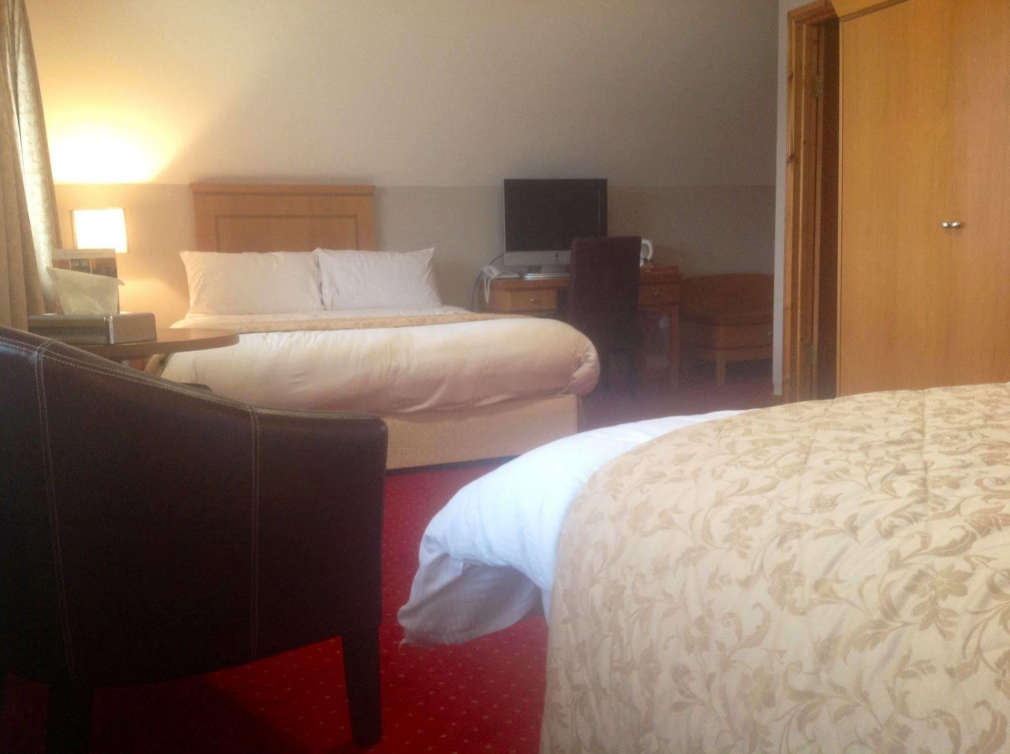 Hotel Airport View Hotel And Secret Spa