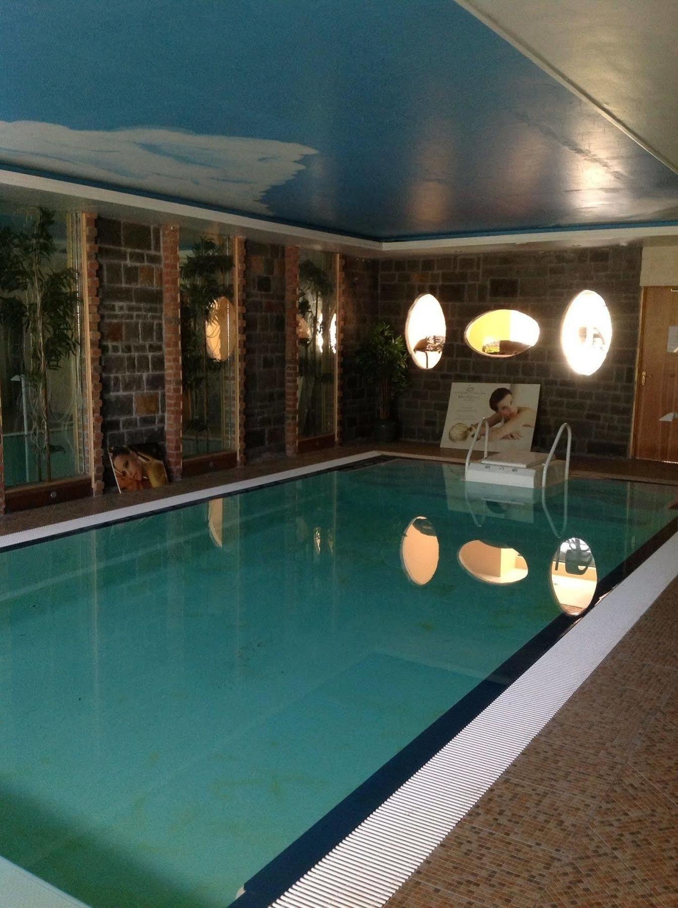 Airport View Hotel And Secret Spa 3* Lusk